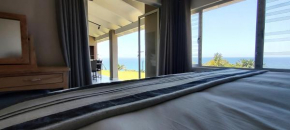 4 Chaka's Rocks Chalets - The Beach Cottage